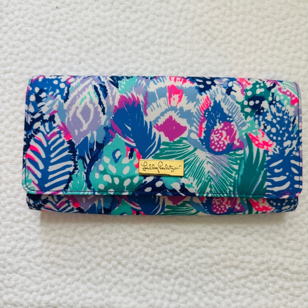 Lilly Pulitzer Floral Clutch Wallet - Teal, Navy & Pink